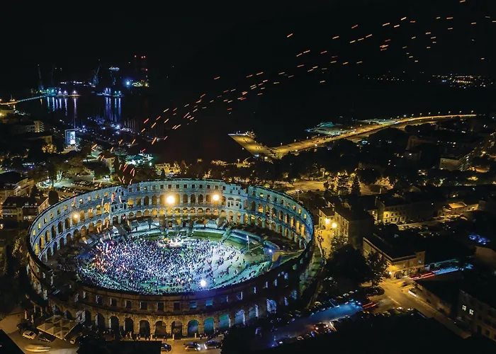 Cozy In With Wifi Pula