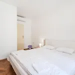 2 Bedroom In アパート プーラ
