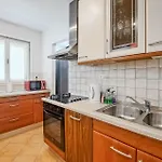 2 Bedroom In プーラ