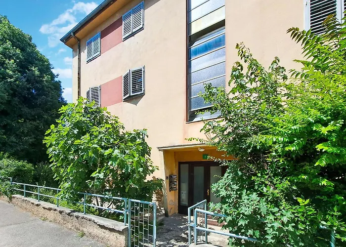 Apartment Cozy In With Wifi Pula